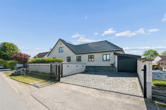 billede af boligen