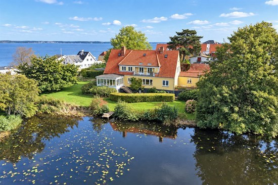 billede af boligen