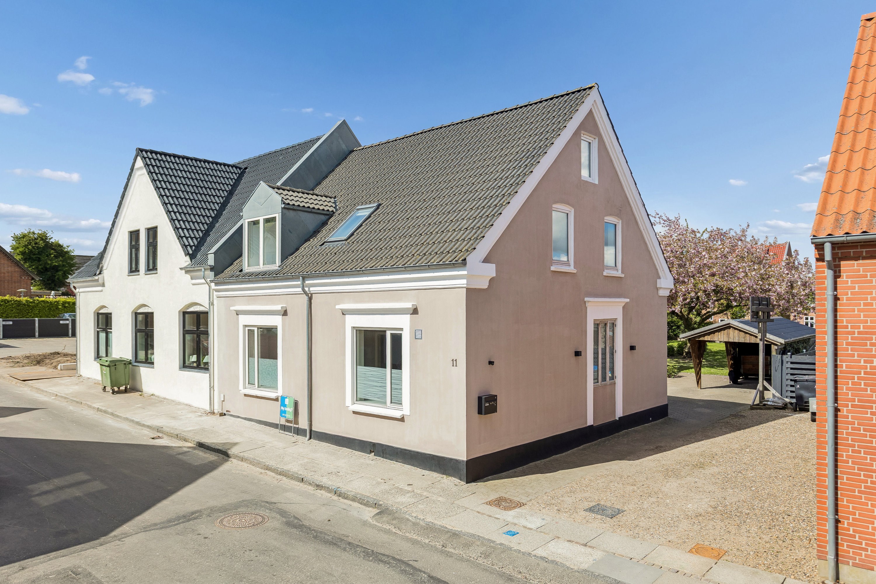 billede af boligen