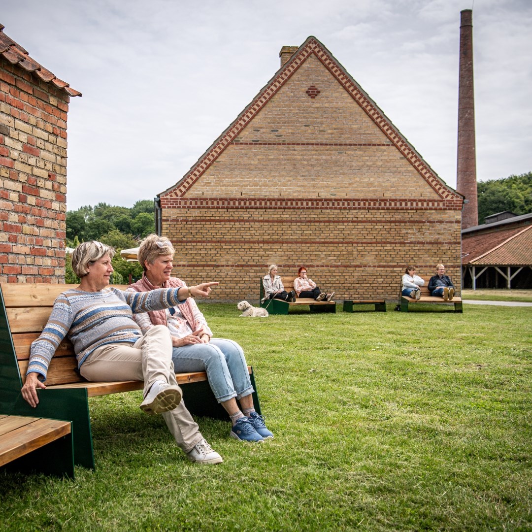 Familieomvisning på det gamle teglværk