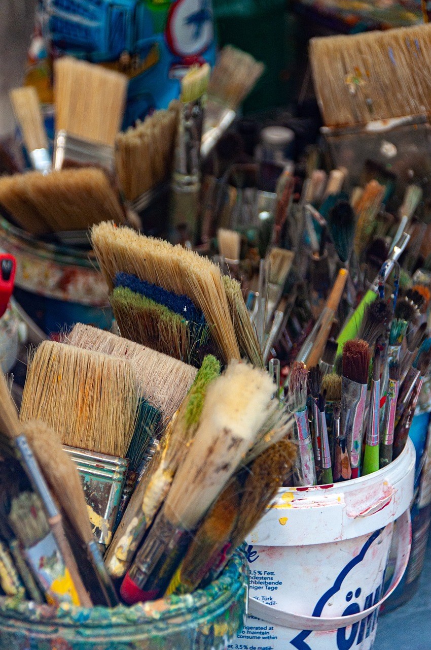 Mal på keramik - lav dine egne unikke krus eller skåle - Kreer ferieminder og unikke gaver/Malen Sie