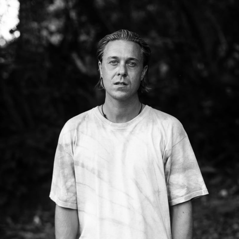 Sjældent Tæt På præsenterer The Franklin Electric - Solo