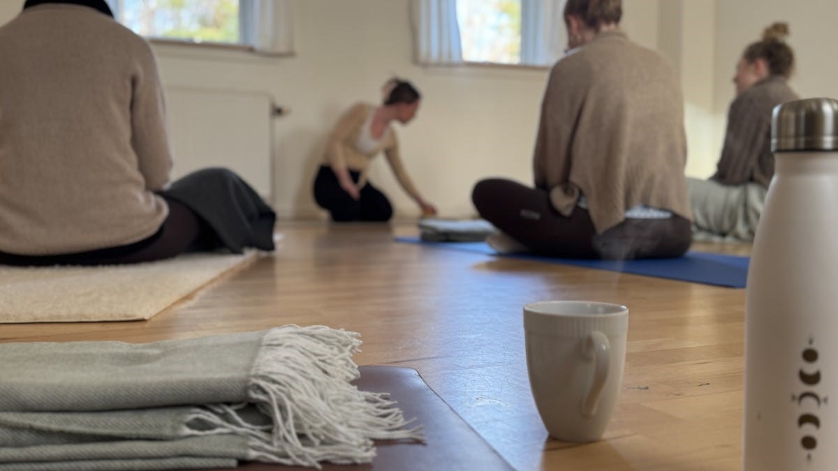 Vinter Yoga Workshop - Yoga workshop d. 8/2