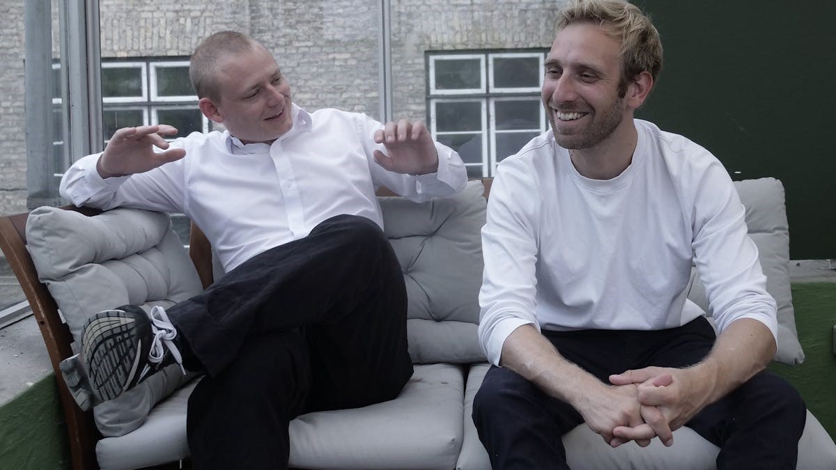 Kultursalon med udstilling af Format Artspace og intimkoncert med Bjarke Mogensen og Mathias Heise