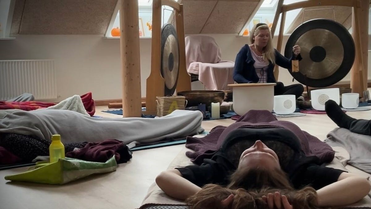 Få det bedre med klang og gongbad v/ Anne Viese