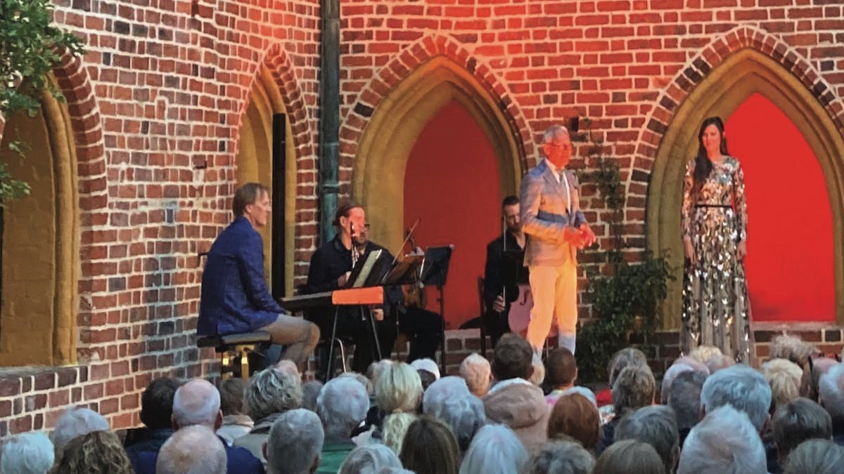 Opera i ribe. (og en lille konkurrence)