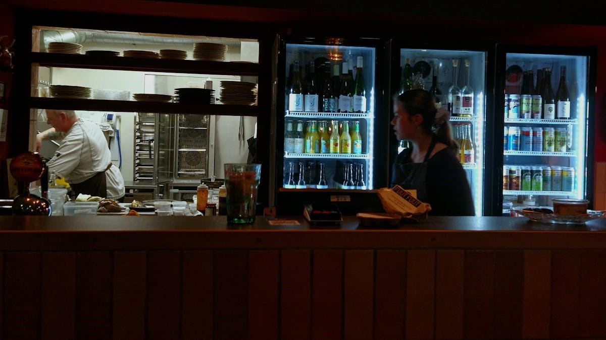 Vinsmagning og småretter