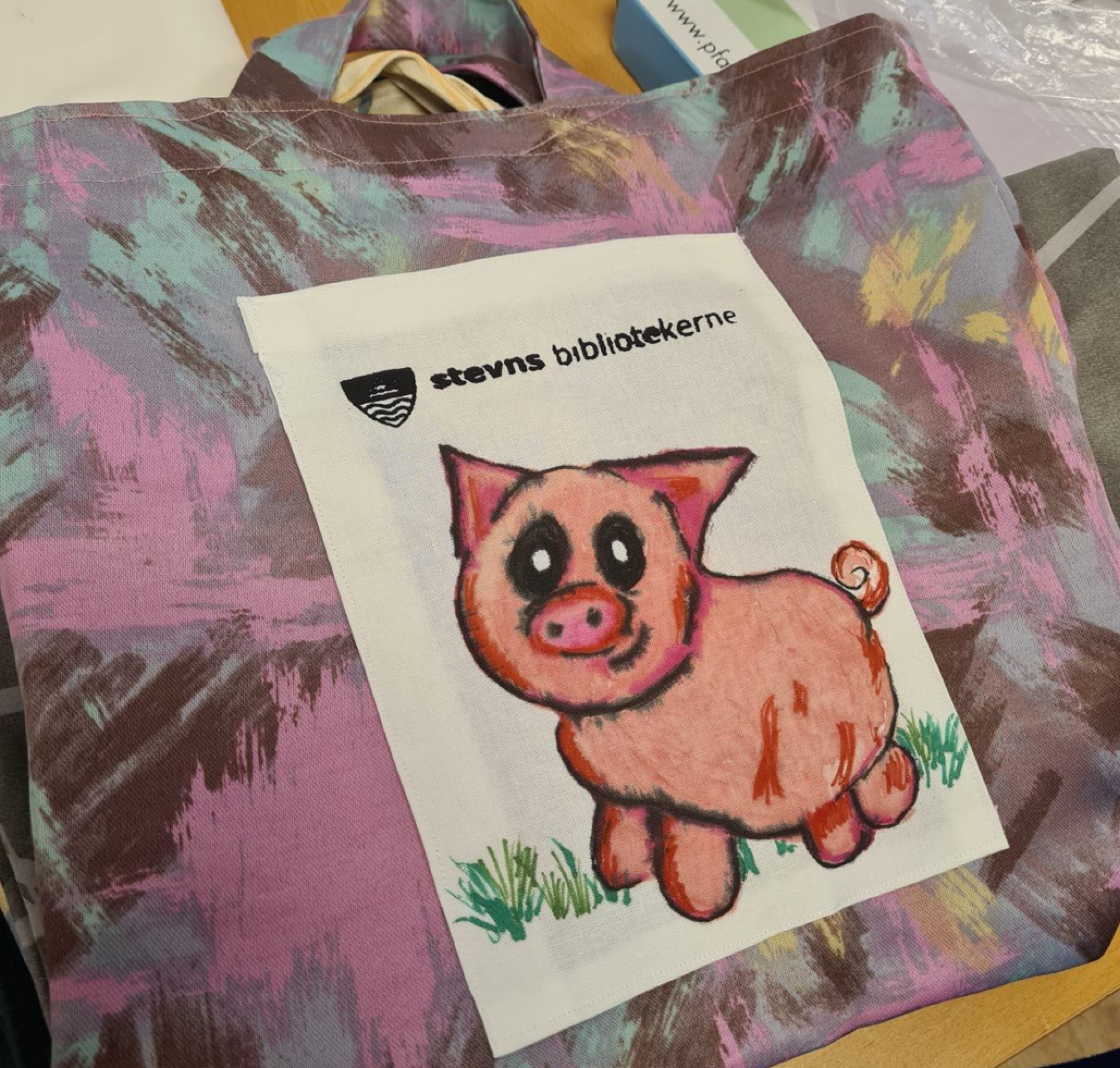 Vi laver muleposer til biblioteksbøgerne - i Hårlev
