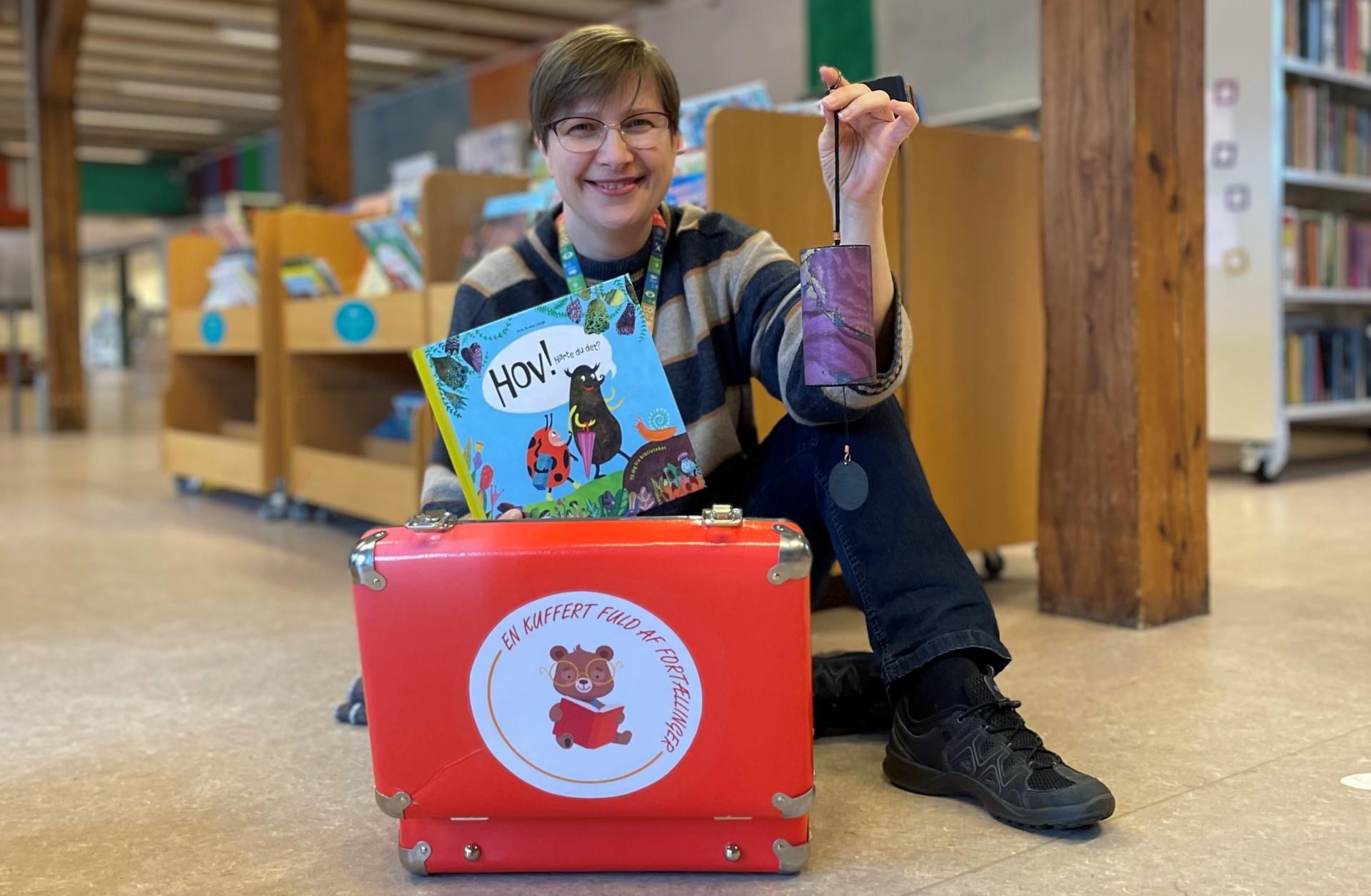 Kuffert Fuld af Fortællinger - Dianalund