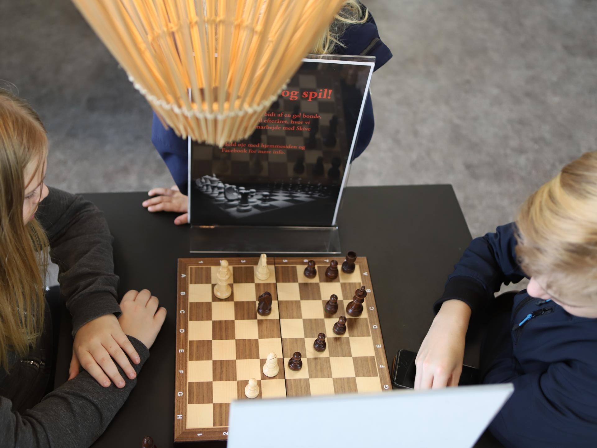 Lær at spille skak på Skive Bibliotek