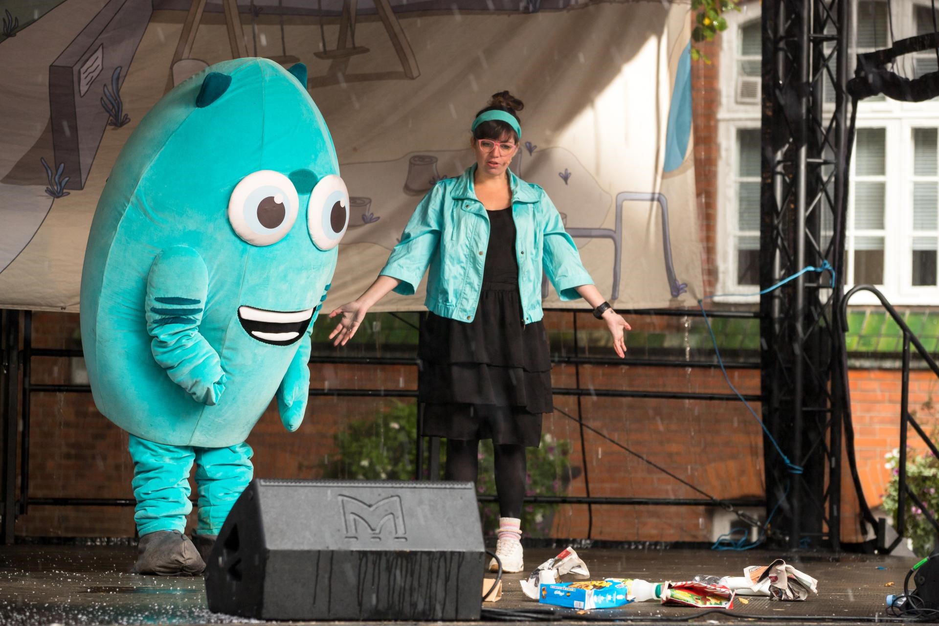 Teatershow med små klimamonstre - Birk og det forsvundne pindsvin