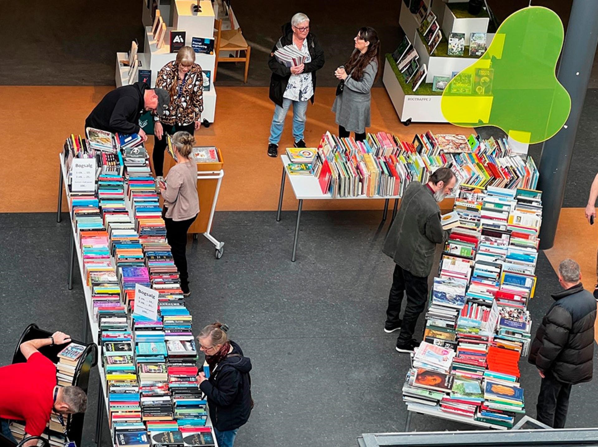 Bibliotekets store bogsalg