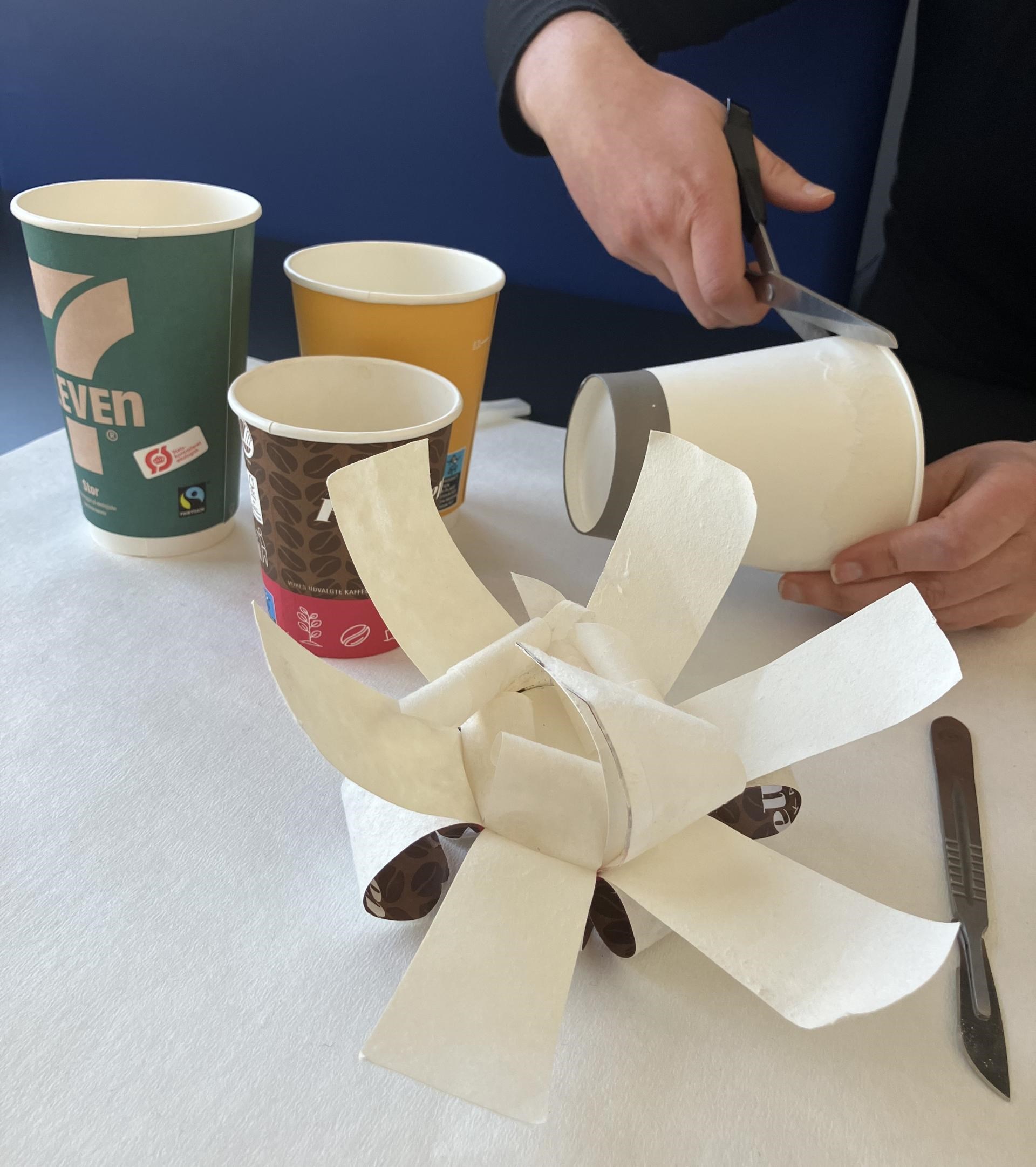 Fra kaffelatte og smøger til fremtidens plastik - kan affald blive en bæredygtig ressource?