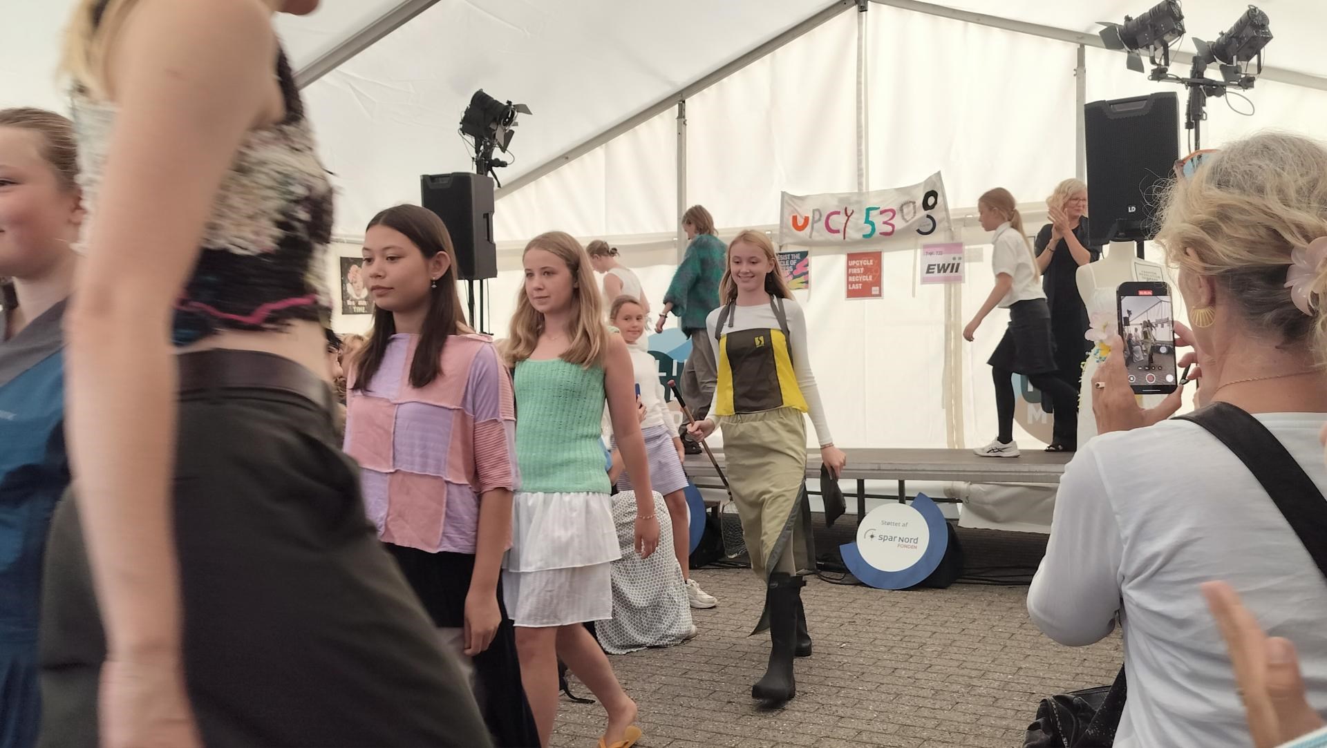 Modeshow - Klædt på til fremtiden