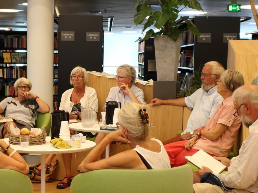 Læsecafé - 'Akutklokken'