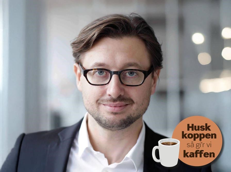 Noa Redington, politisk kommentator. Dansk politik lige nu - uden filter