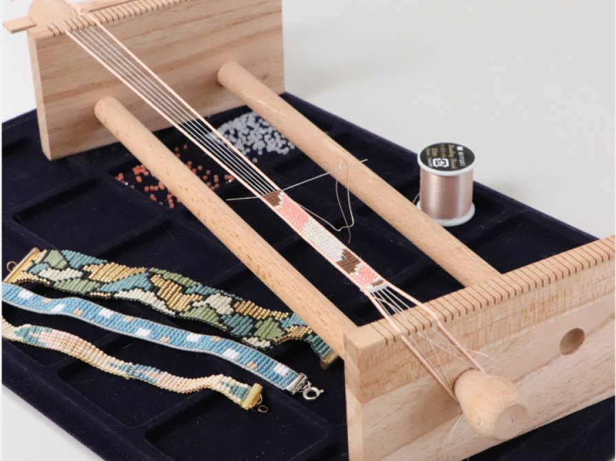 Væv med japanske perler