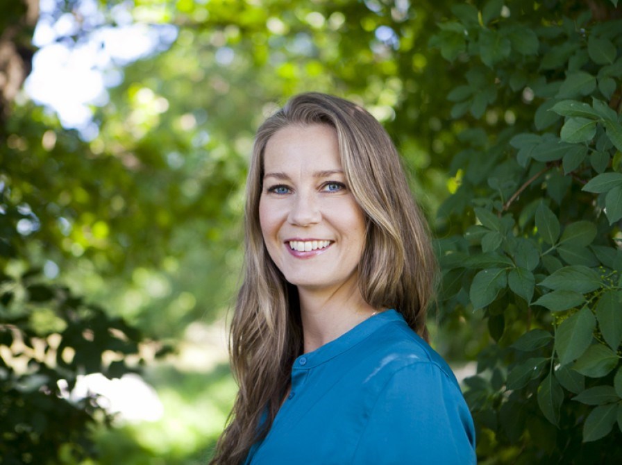 Kvinde kend dine hormoner: om naturlig hormonterapi