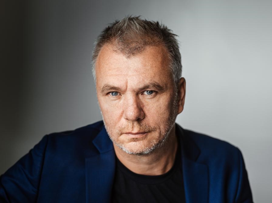 Biblioteksklubbens litteraturcafe: Jesper Stein: Om forfatterskabet med særlig fokus på romanen Lejr