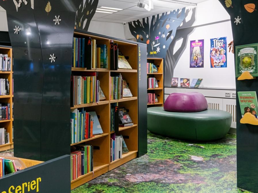 Årets bedste børne- og ungdomsbøger v/ Anette Øster - for voksne