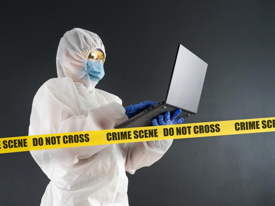 Udskudt: Blod i bogcafeen