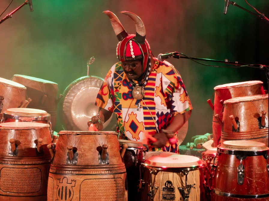 Koncert med trommelegenden Okyerema Asante og Afro Brothers