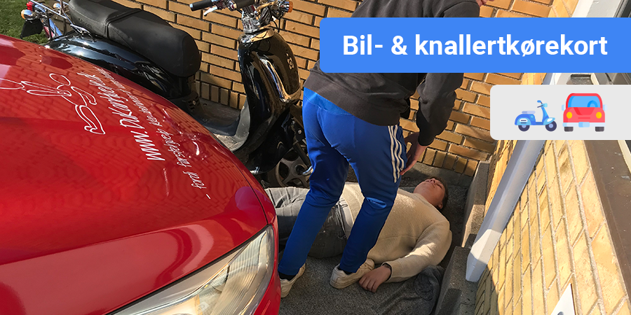 Knallert og bil - Førstehjælp