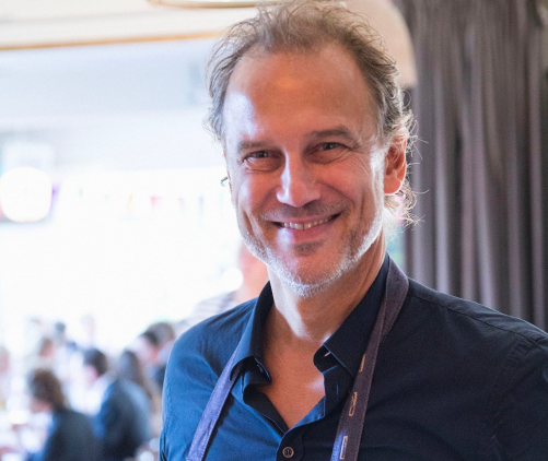 "Otto, Dario, John, Tom, Mario - og lidt Elvis" med Oprettekompagniet