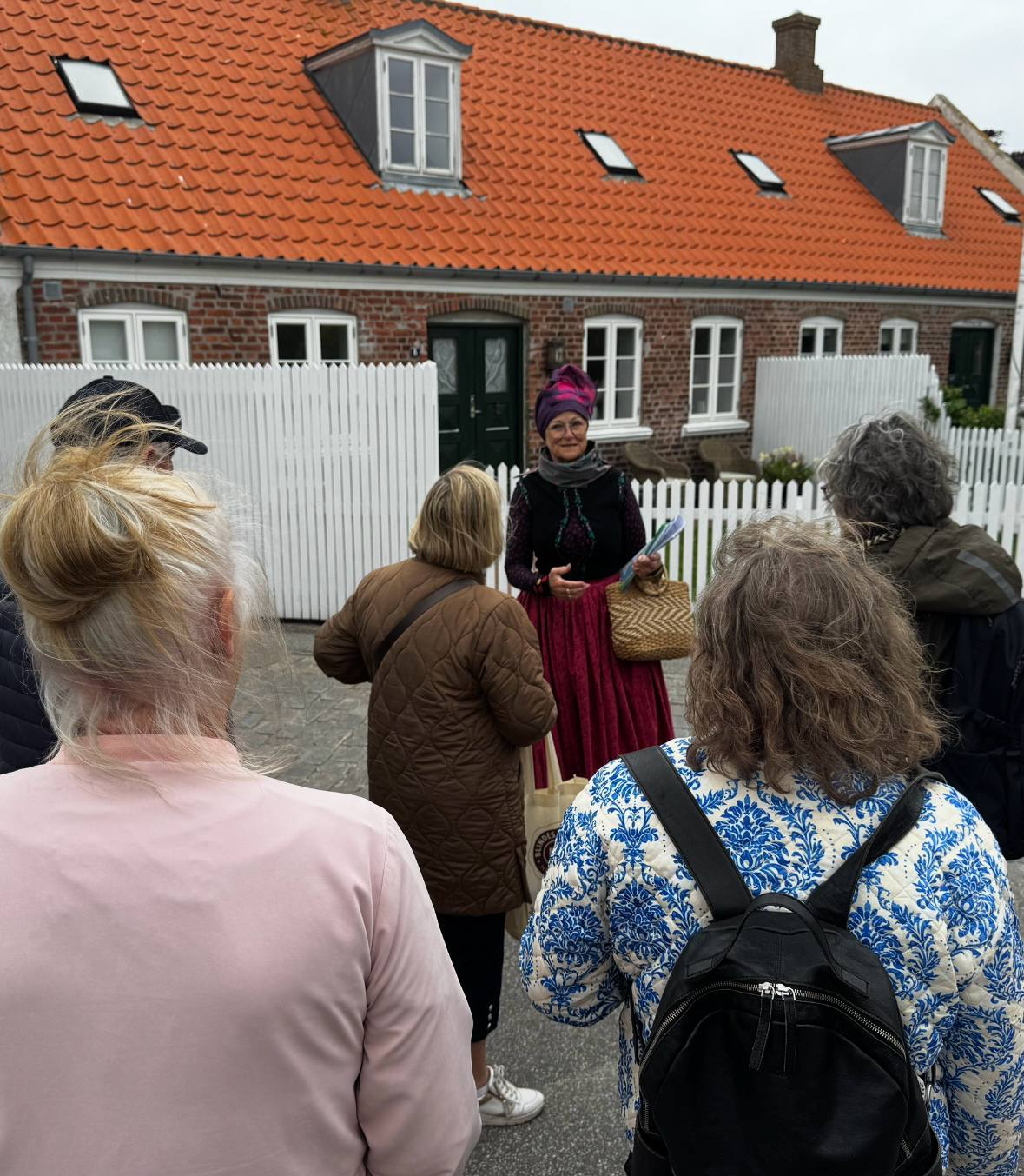 Byvandring med Fanøkone i dragt