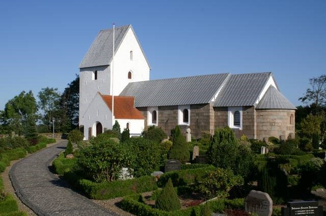 Koncert i Gøttrup Kirke med Peter Howard Jensen (klassisk guitar). Musik i Han Herred