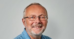 Foredrag med atomfysiker Jens Olaf Pepke: Fra lys til liv - to fortællinger på Højskolen