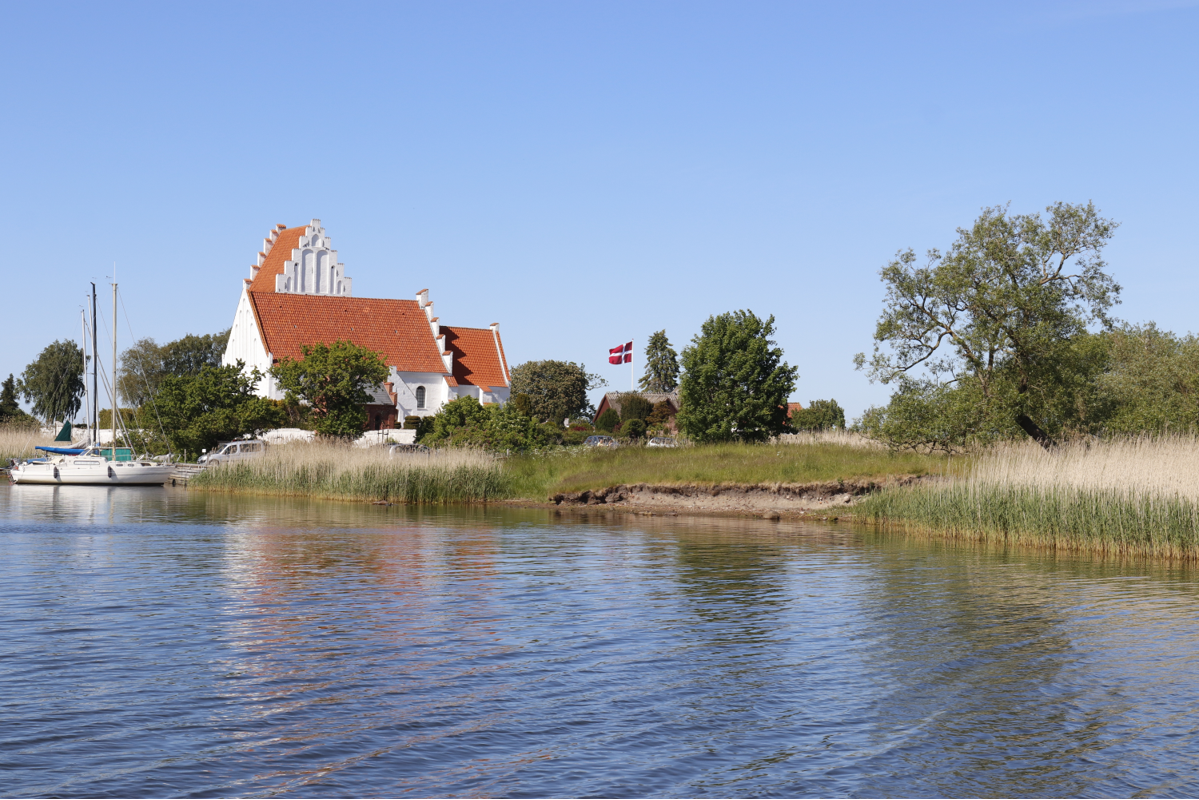 Jungshoved Kirke og Slottet