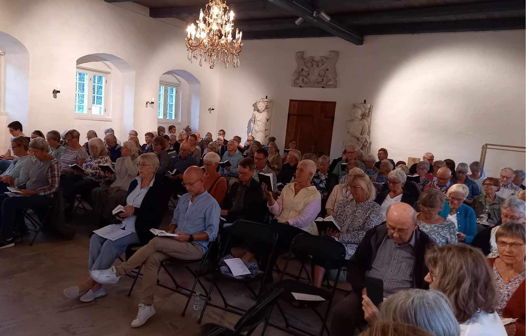 Fællessang på Ulstrup Slot