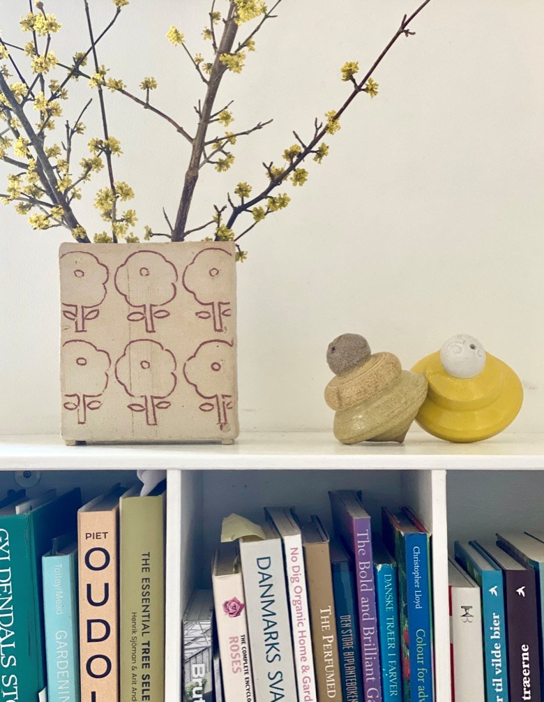 Åbenthus, salg af keramik direkte fra værkstedet