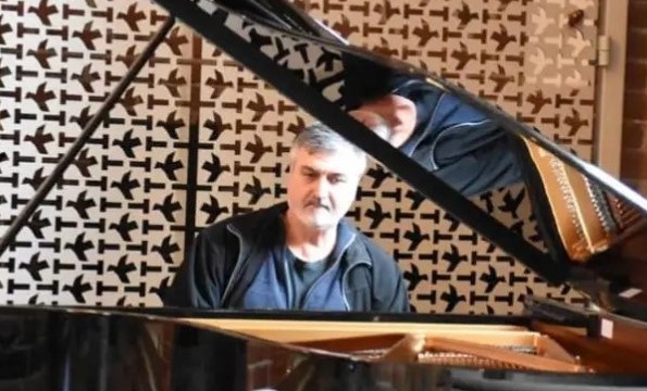 Musik som fremklader "Udstillingsbilleder