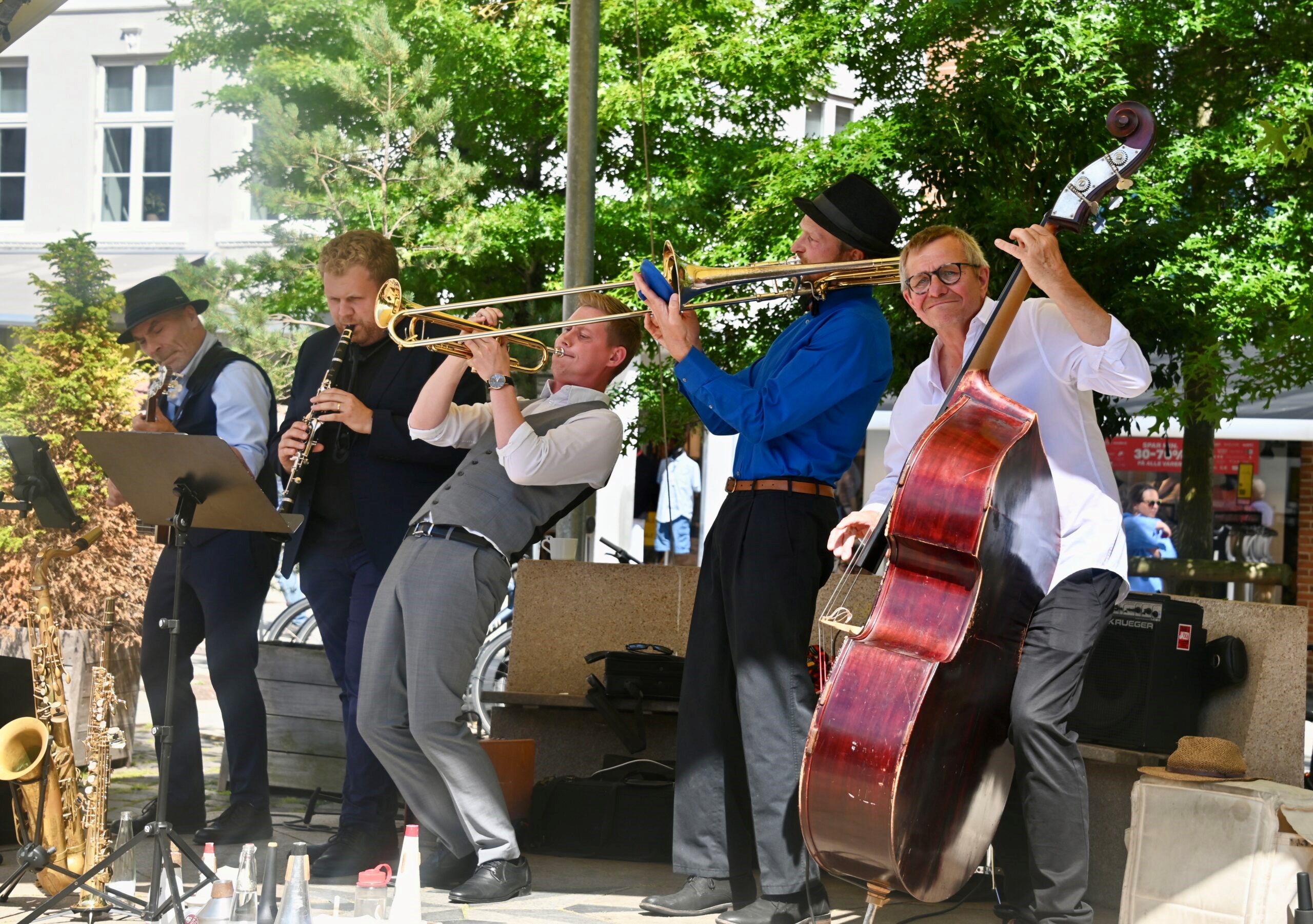 Southland Jazzband spiller på Gårdspladsen