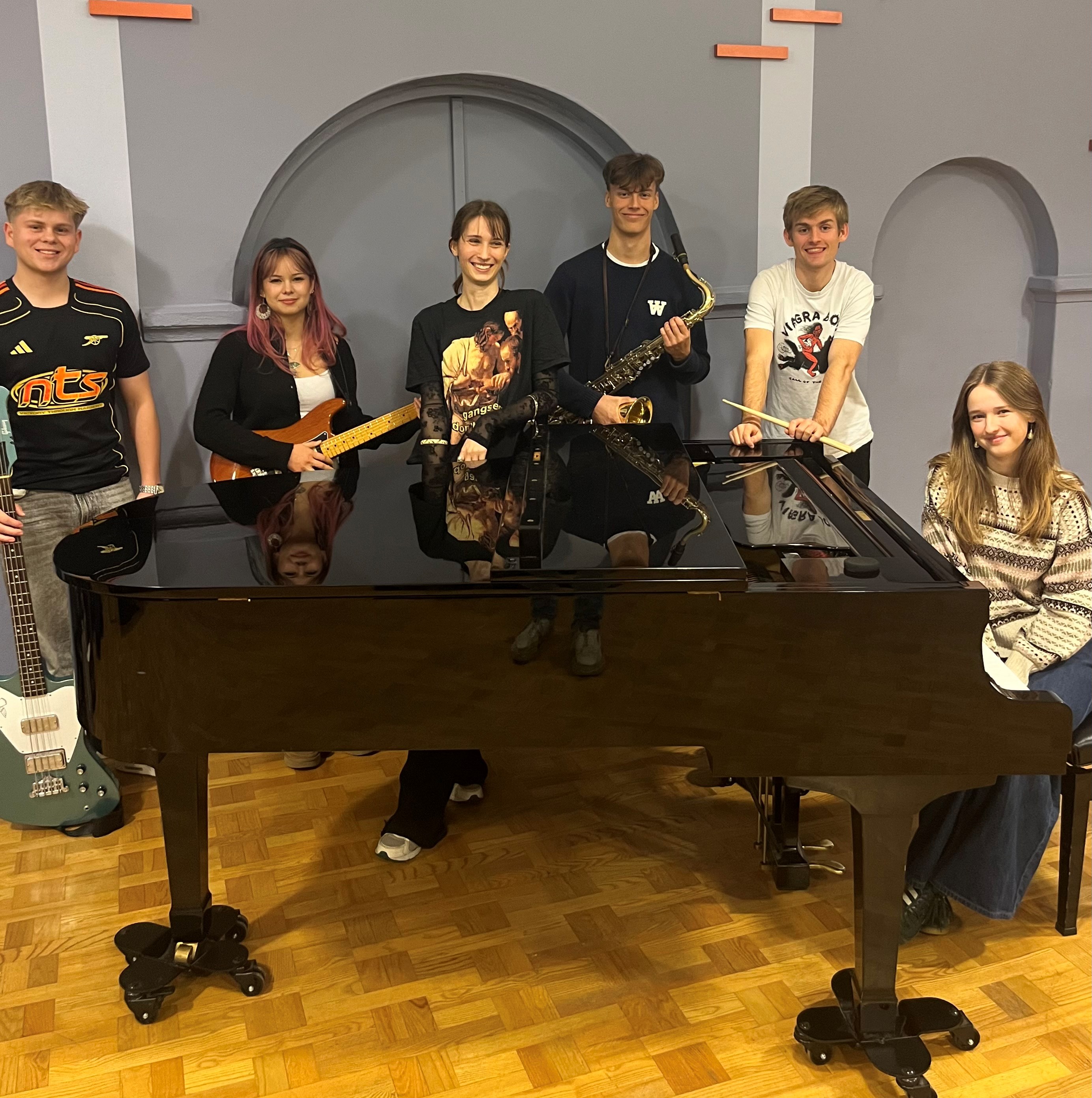 Koncert med U-M-T og TOFU i Lille sal på Elværket