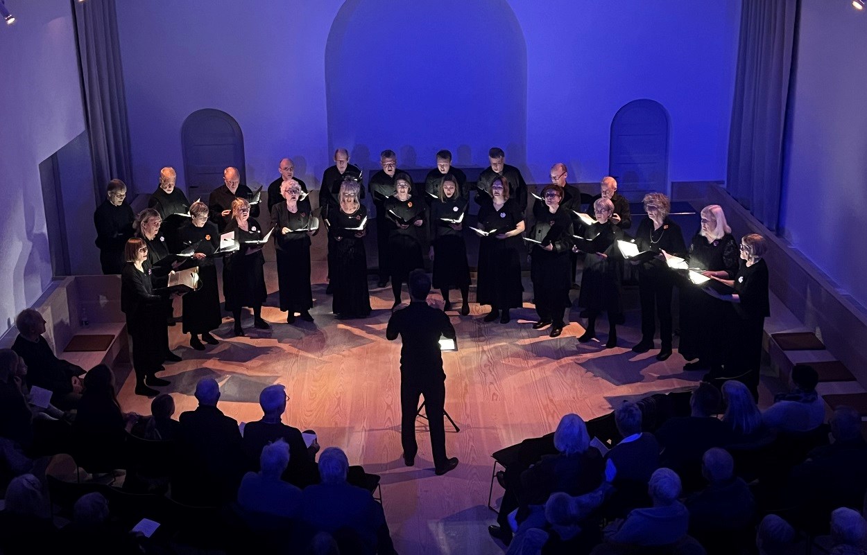 Julekoncert i Kirke Saaby Kirke med Roskilde Studiekor