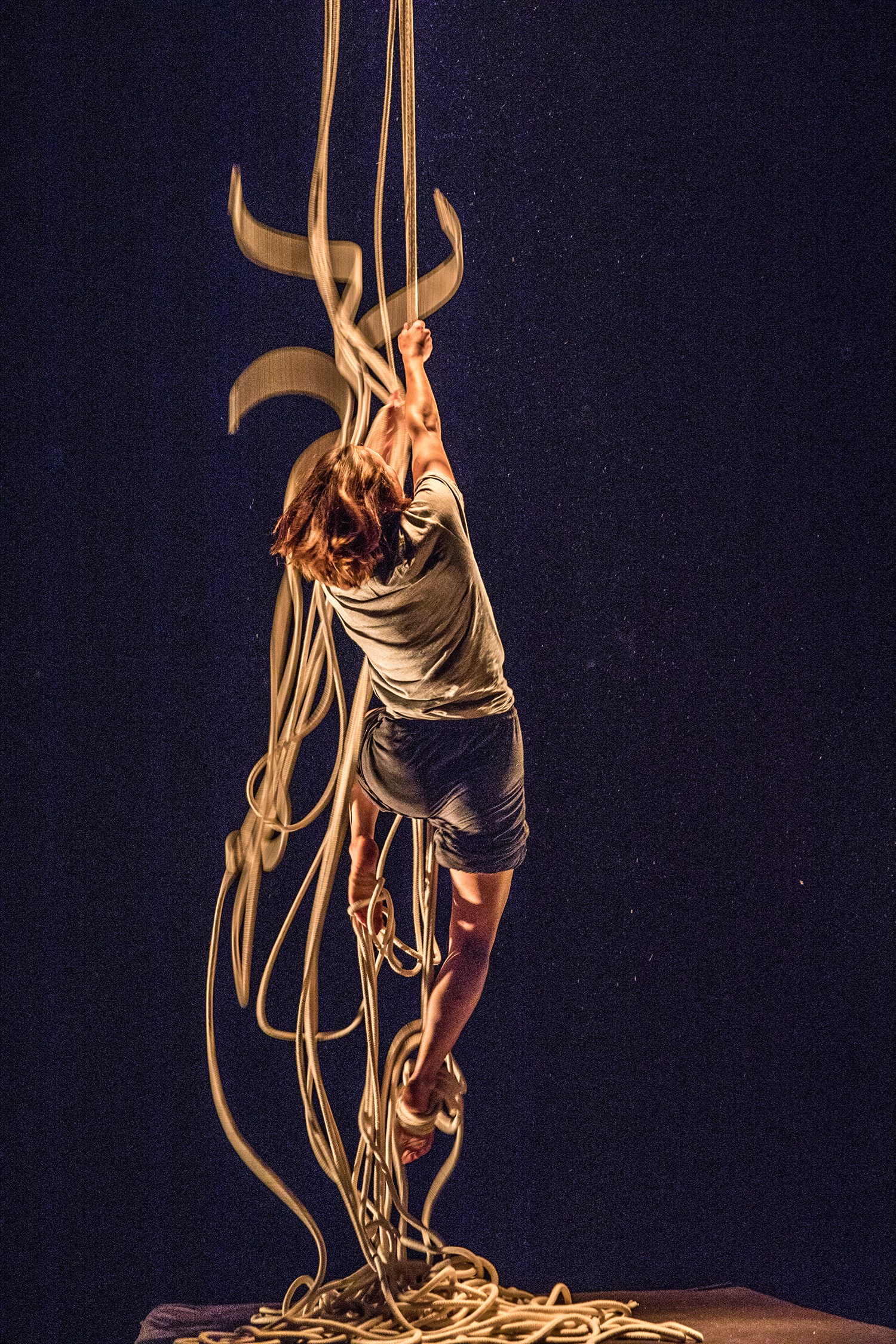 Konstrukt - by Cirkus Kollektiv (HR, HU, US)