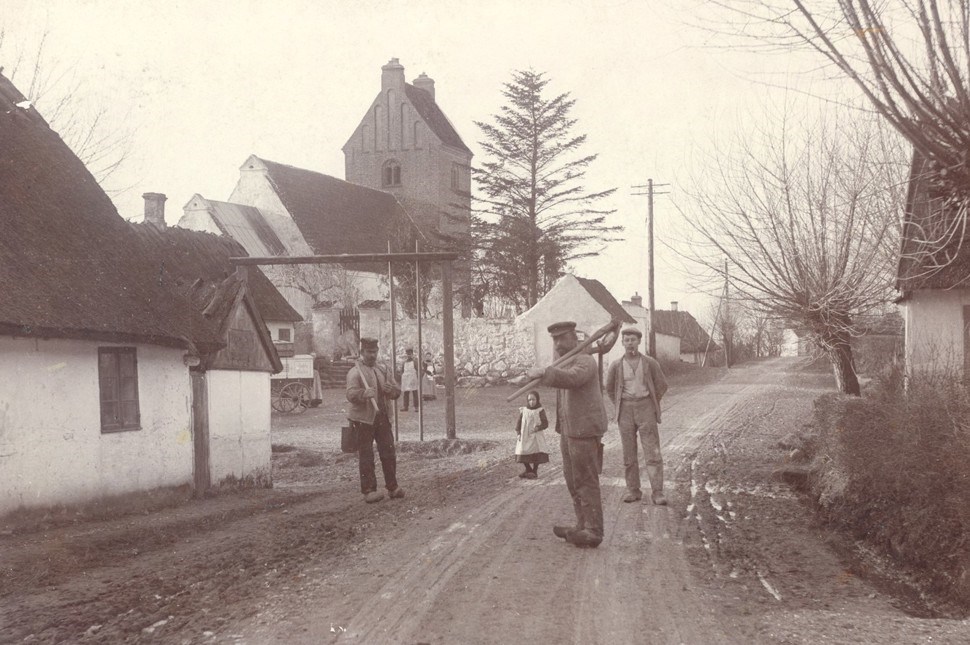 Foredrag: Hedeboegnen i middelalderen og i ufredstider