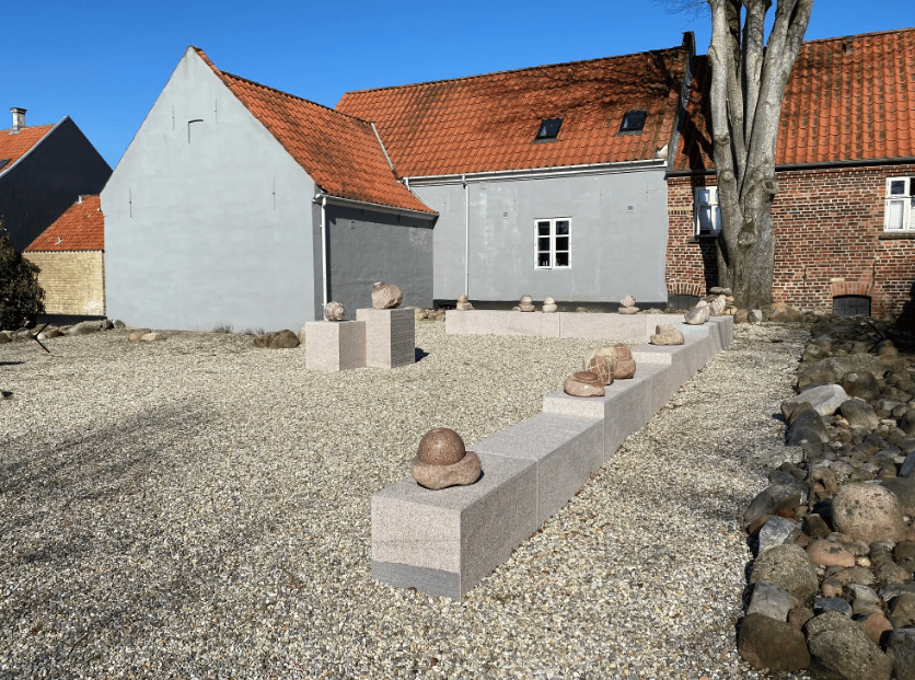 Samtale om kunst, tro og eksistens på Sct. Nicolai Kirkeplads
