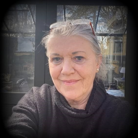 Anne-Marie Smed Andersen om sin bog "Barndommens Land"