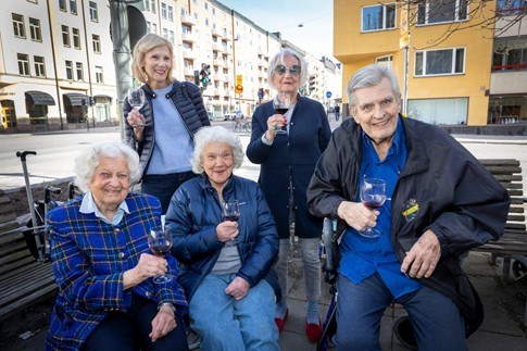 Generalforsamling og underholdning i Bien