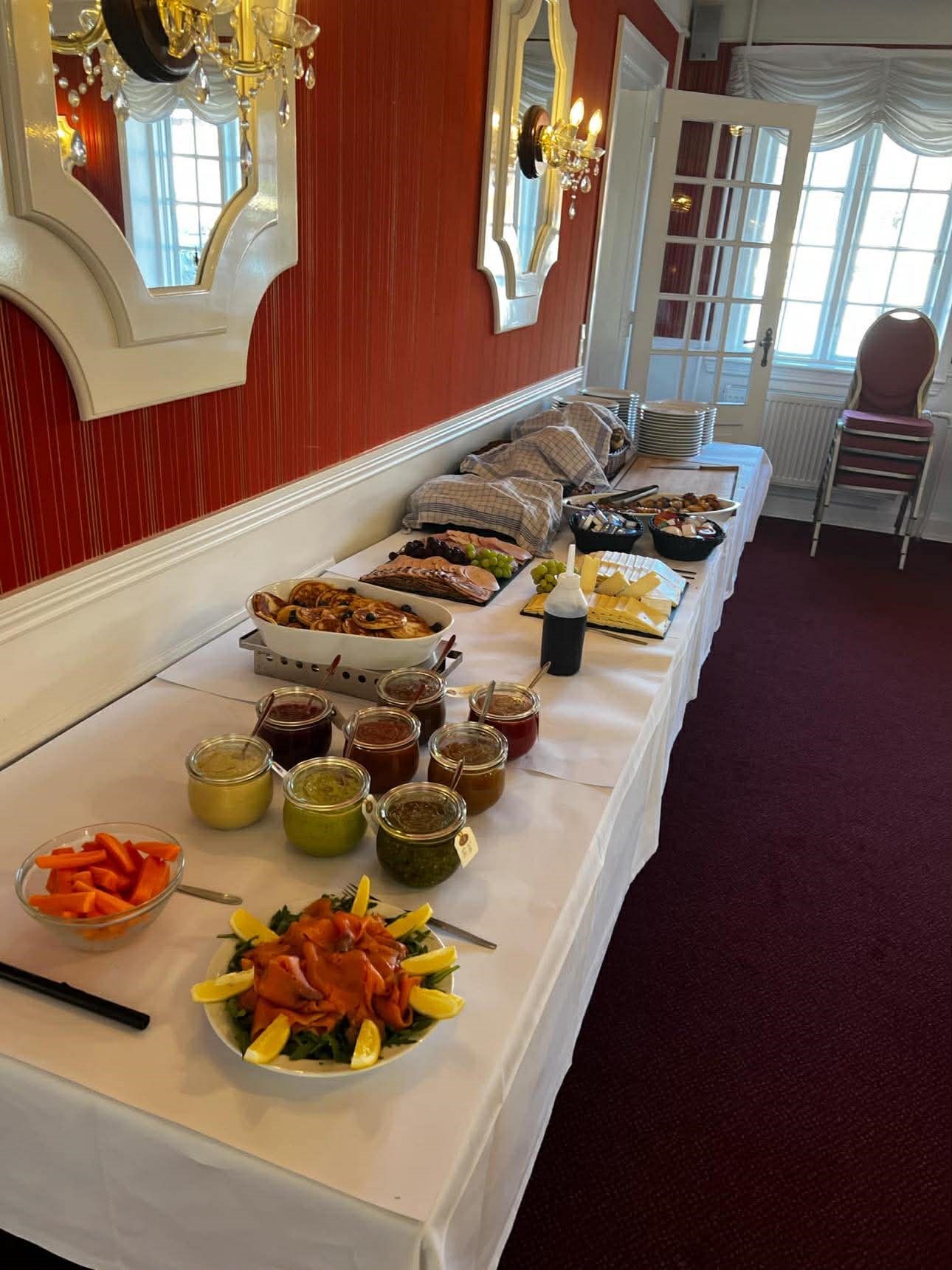 Søndagsbrunch på Hotel Frederiksværk