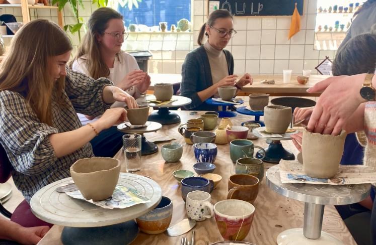 Keramikworkshop: Modeller en kop