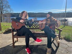 Havnekoncert i ry med Jolee-Duo