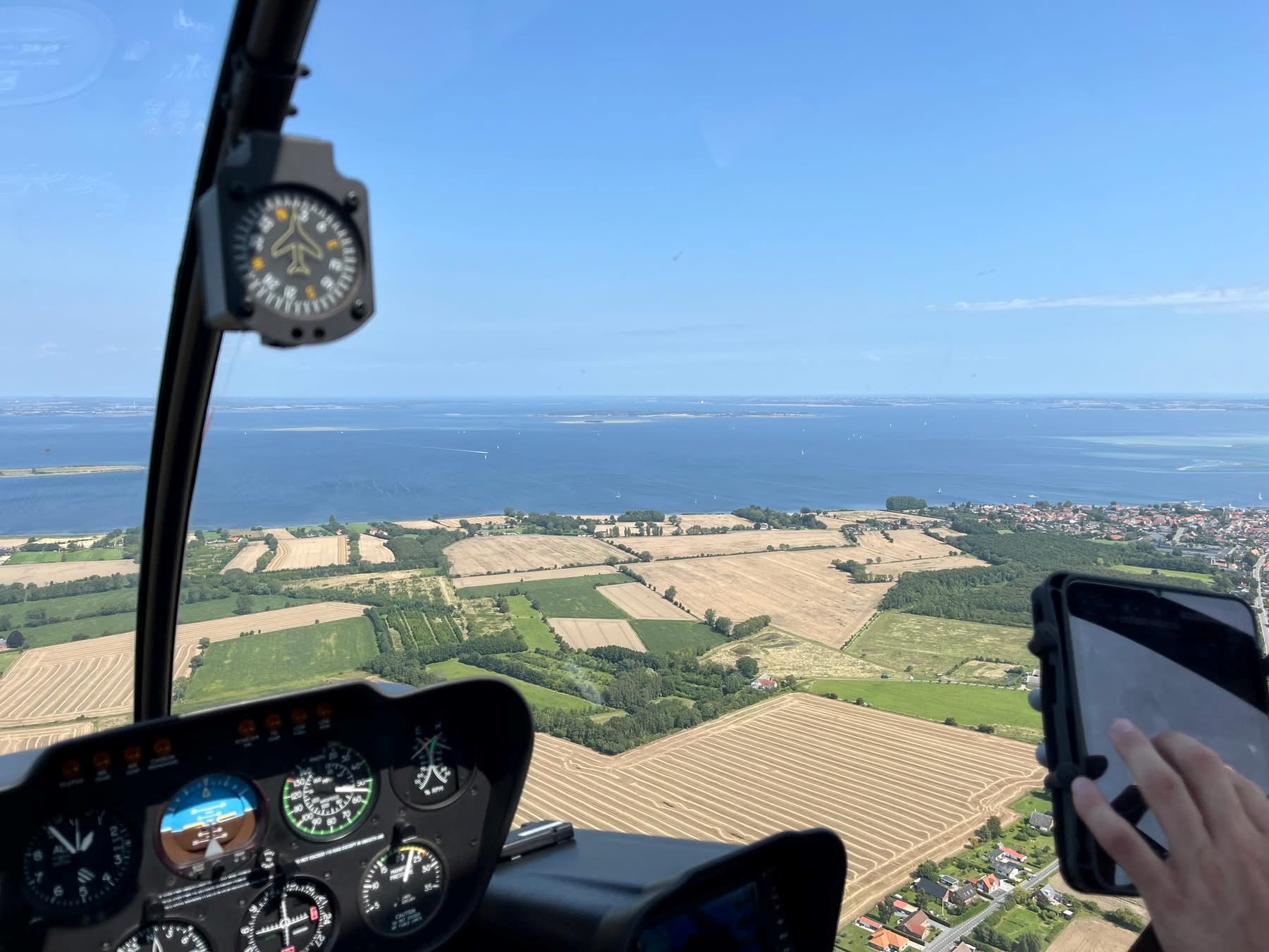 Helikopterflyvning fra Hvide Sande