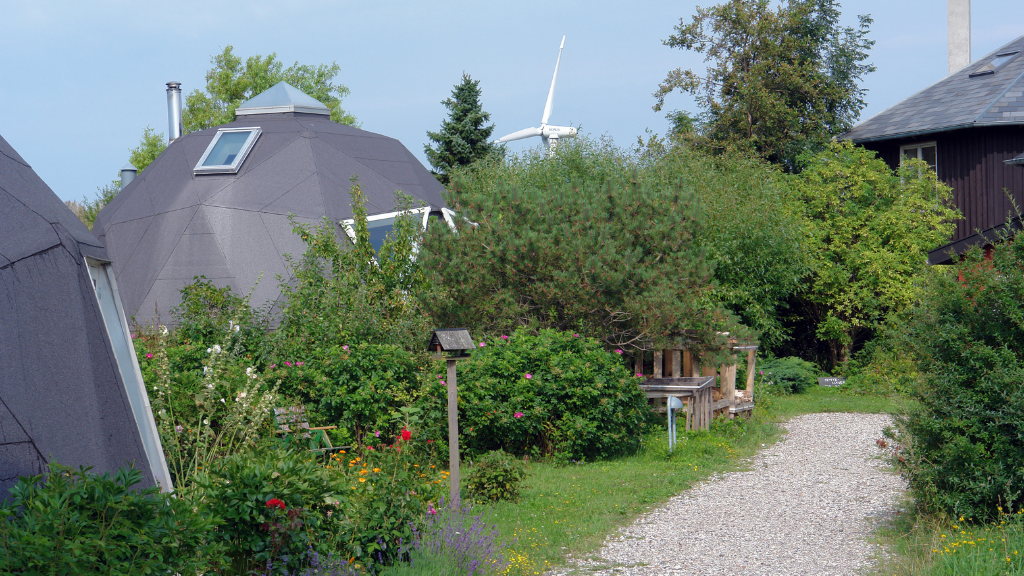 Oplev bæredygtigt byggeri og fællesskab i Økosamfundet Dyssekilde