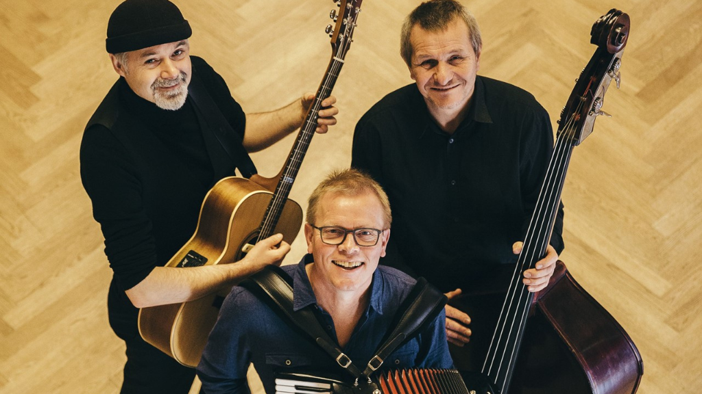 Christian Søgaard Trio - Garden Party - Skovsgård Hotel