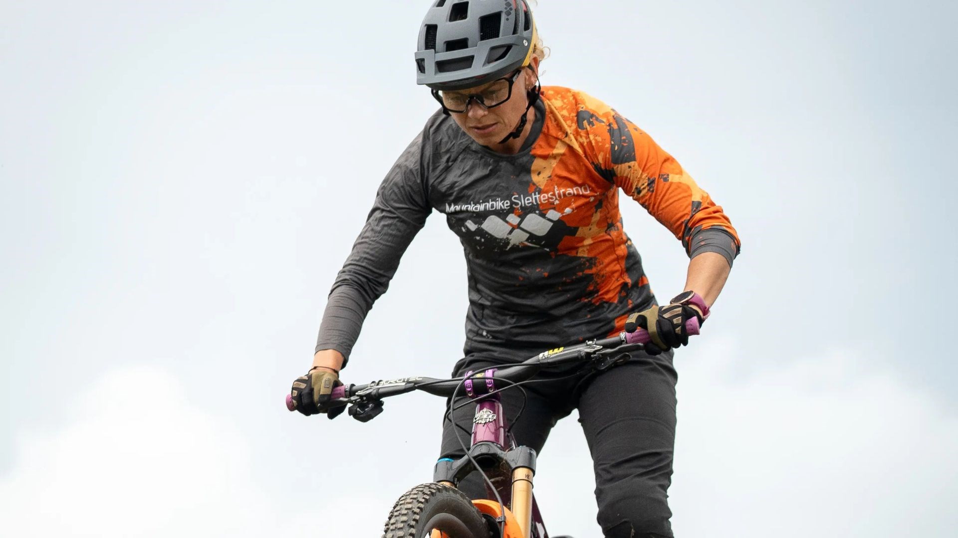 MTB teknik & guidet tur - rød/sort spor